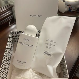 Brand New - Byredo
Gypsy Water Lait Pour Le Corps Body Lotion, 7.6 oz. With pump